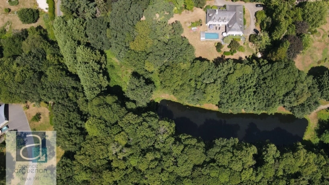 
DINAN - Stunning 6/7 Bedroom Property with Swimming Pool and 1.5 Acres of Grounds
 for sale for 884,000&euro; in Côtes-d'Armor, Brittany