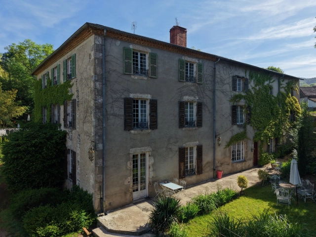 EXCEPTIONAL PROPERTY – CHARMING GUEST HOUSE for sale for 630,000&euro; in Allier, Auvergne
