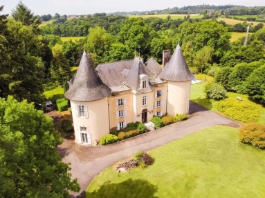 Spectacular Chateau with pool, spa and tennis court for sale for 1,350,000€ in Haute-Vienne, Limousin