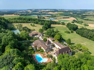 Superb property with 2 swimming pools nestled in the Lot et Garonne countryside for sale for 1,839,000&euro; in Lot-et-Garonne, Aquitaine