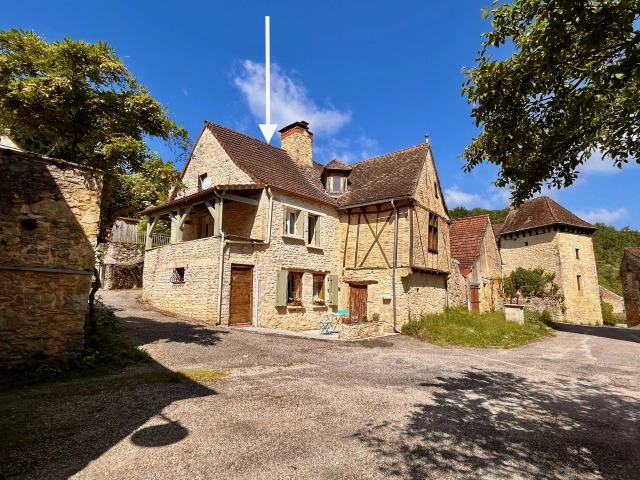 2 Bedroom(s) - 1 Bathroom(s) - 74m² land for sale in Lot, Midi-Pyrénées, France - FrenchPropertyPortal.com Charming stone village house with covered terrace for sale for 104,500€ in Lot, Midi-Pyrénées