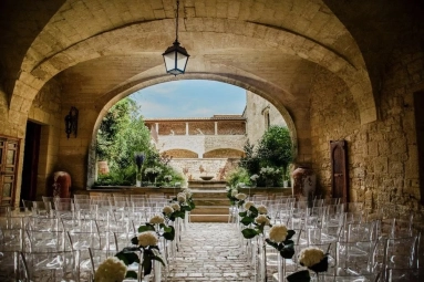 9 Bedroom(s) - 7 Bathroom(s) - 1,805m² land for sale in Gard, Languedoc-Roussillon, France - FrenchPropertyPortal.com Stunning Chateau, nestled in a charming hilltop village for sale for 4,725,000€ in Gard, Languedoc-Roussillon