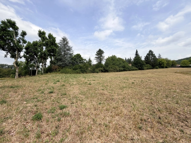 0 m² land for sale in Tarn-et-Garonne, Midi-Pyrénées, France - FrenchPropertyPortal.com Building Plot with CU. Countryside Setting, Walking Distance to Cazals Centre. for sale for 34,000€ in Tarn-et-Garonne, Midi-Pyrénées