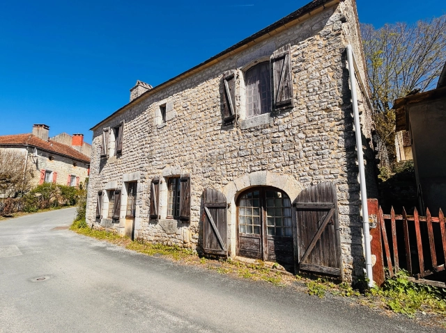 3 Bedroom(s) - 2 Bathroom(s) - 162m² land for sale in Lot, Midi-Pyrénées, France - FrenchPropertyPortal.com 3 bed village house with secret courtyard and terrace on a quiet lane near Gourdon, Lot (46310) for sale for 150,000€ in Lot, Midi-Pyrénées
