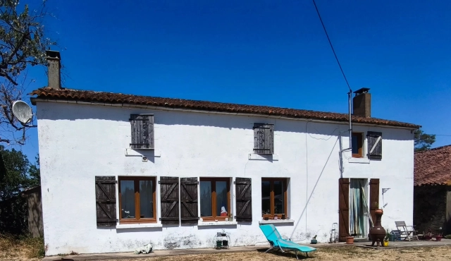 Four-Bedroom Country Home with Exceptional Potential for sale for 172,800&euro; in Vendée, Pays-de-la-Loire