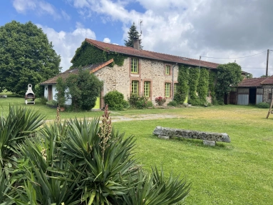 4 Bedroom(s) - 2 Bathroom(s) - 1,516,853m² land for sale in Haute-Vienne, Limousin, France - FrenchPropertyPortal.com Agricultural property totalling 165 hectares with natural water sources for sale for 1,890,000€ in Haute-Vienne, Limousin