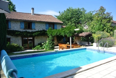 Gorgeous 5 bed house, pool and gite - revenue potential for sale for 399,000€ in Haute-Vienne, Limousin