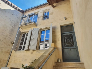 2 Bedroom(s) - 2 Bathroom(s) - 191m² land for sale in Gironde, Aquitaine, France - FrenchPropertyPortal.com Spacious Duplex Apartment in the Heart of Monségur for sale for 169,500€ in Gironde, Aquitaine