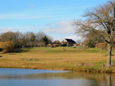 Stunning barn conversion with two guesthouses and fishing lake for sale for 689,000€ in Haute-Vienne, Limousin