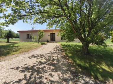 Detached  Property with Garage and Garden – Close to Coast and City for sale for 256,800&euro; in Vendée, Pays-de-la-Loire