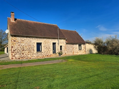 Flexible home in idyllic location for sale for 287,830&euro; in Indre, Centre