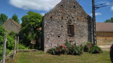 344m² land for sale in Lot, Midi-Pyrénées, France - FrenchPropertyPortal.com Stone barn close to Salviac - renovation project for sale for 41,000€ in Lot, Midi-Pyrénées