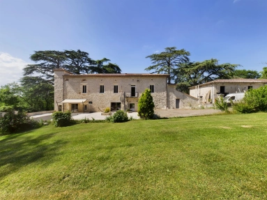 Splendid turnkey property in the middle of nature for sale for 1,732,500&euro; in Lot-et-Garonne, Aquitaine