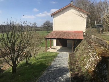 Detached hamlet house close to town for sale for 46,000&euro; in Haute-Vienne, Limousin