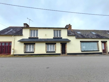 5 Bedroom(s) - 1 Bathroom(s) - 285m² land for sale in Côtes-d'Armor, Brittany, France - FrenchPropertyPortal.com Maison 8 Pièces 22110 Rostrenen ( Bonen ) for sale for 82,500€ in Côtes-d'Armor, Brittany