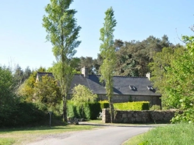 Complexe De Gites 22420 Plouaret for sale for 492,000&euro; in Côtes-d'Armor, Brittany