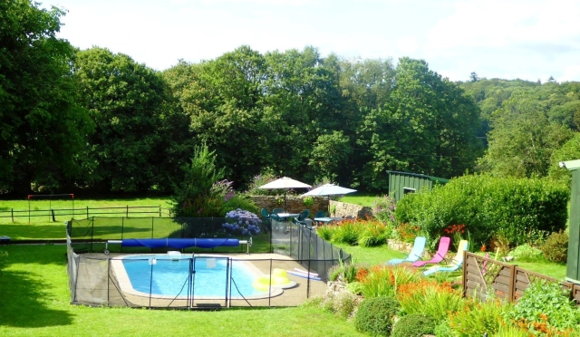 Complexe De Gites + Piscine Chauffée + Un Hectare 56160 Ploërdut for sale for 475,000&euro; in Morbihan, Brittany