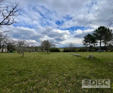 0 m² land for sale in Lot, Midi-Pyrénées, France - FrenchPropertyPortal.com Building land - Surface area of 2,456m². for sale for 74,768€ in Lot, Midi-Pyrénées