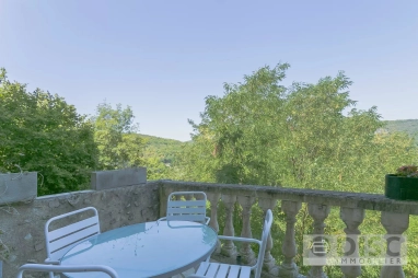 2 Bedroom(s) - 0 m² land for sale in Tarn, Midi-Pyrénées, France - FrenchPropertyPortal.com Charming apartment with terrace and gorge views in medieval Penne for sale for 120,000€ in Tarn, Midi-Pyrénées
