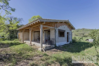 7,279m² land for sale in Tarn-et-Garonne, Midi-Pyrénées, France - FrenchPropertyPortal.com Partially renovated building with a beautiful plot of land and a very quiet location. for sale for 107,000€ in Tarn-et-Garonne, Midi-Pyrénées