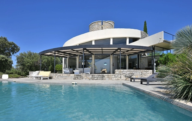 5 Bedroom(s) - 4 Bathroom(s) - 5,200m² land for sale in Gard, Languedoc-Roussillon, France - FrenchPropertyPortal.com Uzes Area for sale for 2,250,000€ in Gard, Languedoc-Roussillon