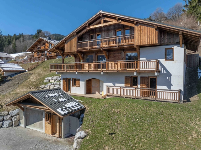 5 Bedroom(s) - 4 Bathroom(s) - 0 m² land for sale in Gard, Languedoc-Roussillon, France - FrenchPropertyPortal.com Chamonix / St Gervais for sale for 3,360,000€ in Gard, Languedoc-Roussillon