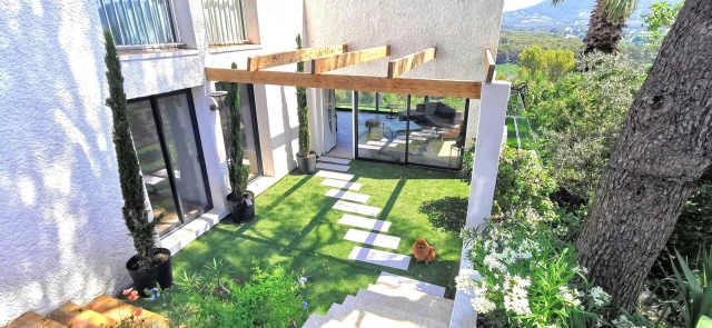 Provence Coast (Cassis to Cavalaire) for sale for 1,250,000&euro; in Calvados, Normandy