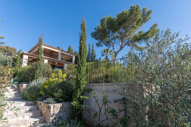 Provence Coast (Cassis to Cavalaire) for sale for 4,950,000&euro; in Calvados, Normandy