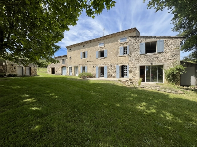 Uzes Area for sale for 768,000&euro; in Gard, Languedoc-Roussillon