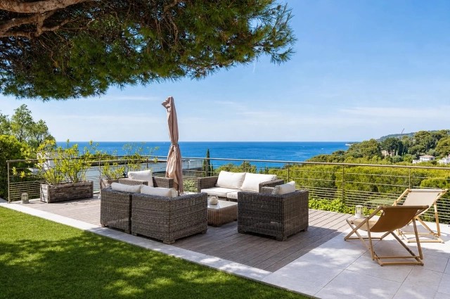Provence Coast (Cassis to Cavalaire) for sale for 2,990,000&euro; in Calvados, Normandy