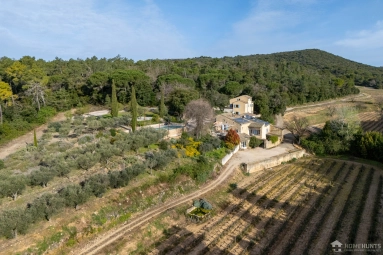 Uzes Area for sale for 680,000&euro; in Gard, Languedoc-Roussillon