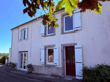 Spacious village house for sale Haute Vienne 87 for sale for 48,000&euro; in Haute-Vienne, Limousin