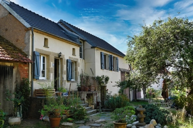 2 Bedroom(s) - 327m² land for sale in Nièvre, Burgundy, France - FrenchPropertyPortal.com For sale in Saint-Franchy (Nièvre): Idyllic village house for sale for 99,995€ in Nièvre, Burgundy
