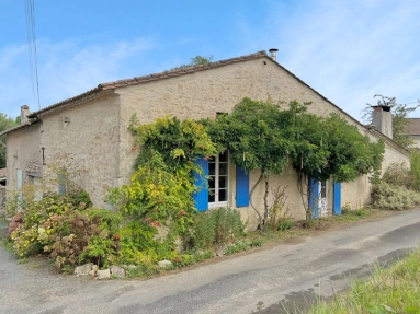 2 Bedroom(s) - 1 Bathroom(s) - 2,179m² land for sale in Gironde, Aquitaine, France - FrenchPropertyPortal.com Pellegrue, Gironde, Nouvelle Aquitaine for sale for 198,000€ in Gironde, Aquitaine
