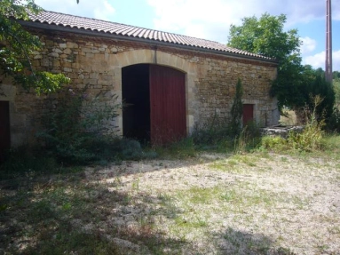 2,500m² land for sale in Lot, Midi-Pyrénées, France - FrenchPropertyPortal.com A beautiful stone built barn with new roof for sale only 500m outside the village and over 160m² of space to make this a superb habitable dwelling. for sale for 66,000€ in Lot, Midi-Pyrénées