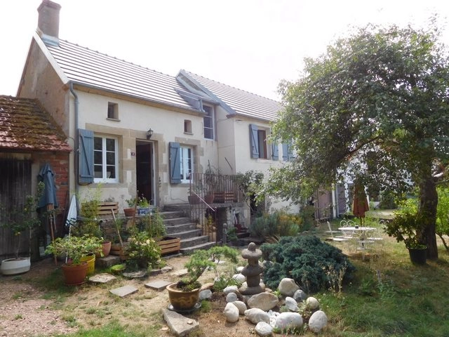 2 Bedroom(s) - 1 Bathroom(s) - 282m² land for sale in Nièvre, Burgundy, France - FrenchPropertyPortal.com A cozy country home on the edge of a hamlet. for sale for 99,995€ in Nièvre, Burgundy
