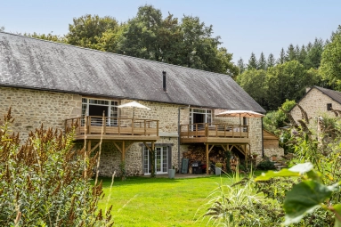 Stone barn conversion with gite for sale for 598,000€ in Corrèze, Limousin