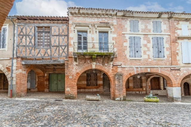 1 Bedroom(s) - 456m² land for sale in Tarn-et-Garonne, Midi-Pyrénées, France - FrenchPropertyPortal.com Village house to renovate with garden and garage for sale for 75,000€ in Tarn-et-Garonne, Midi-Pyrénées